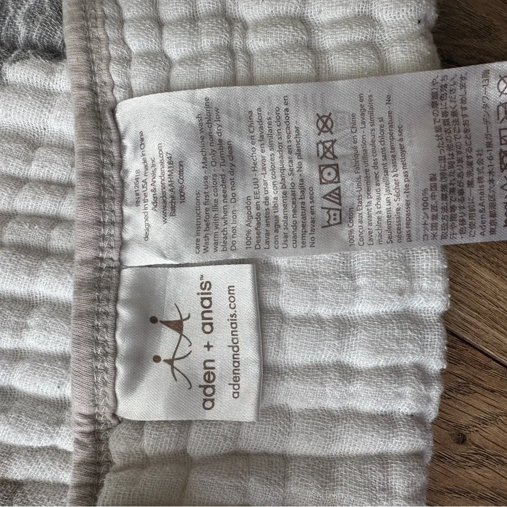Aden + Anais Cotten Muslin Dream Blanket with Tan Grey White Diamonds 45” x 45”